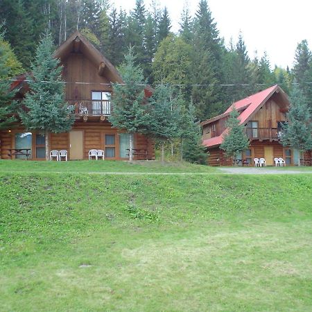 Helmcken Falls Lodge Cabin Rooms And Rv Park เคลียร์วอเตอร์ ภายนอก รูปภาพ
