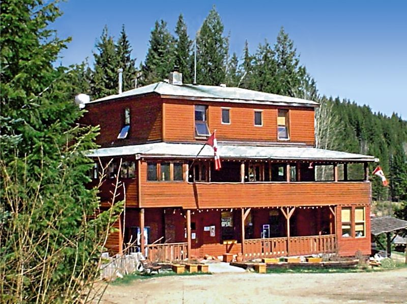 Helmcken Falls Lodge Cabin Rooms And Rv Park เคลียร์วอเตอร์ ภายนอก รูปภาพ